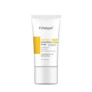 ضد آفتاب رنگی حاوی ویتامین C ویتالیر