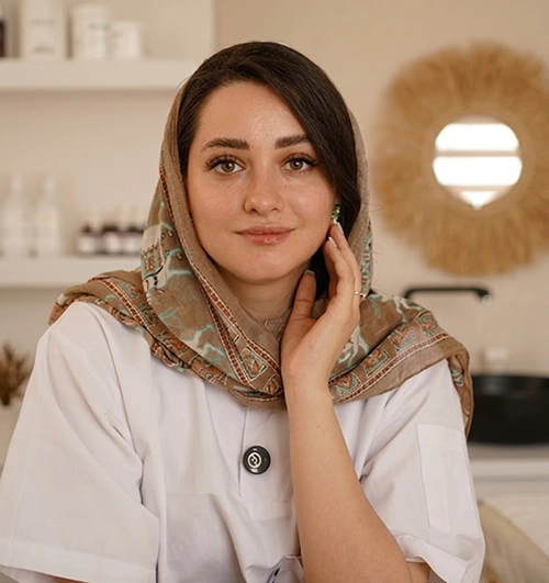 دکتر نرگس خوشدست